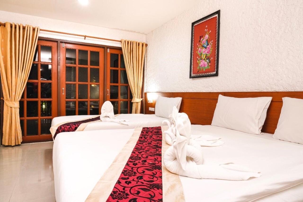 Neptuna Hotel Patong Экстерьер фото