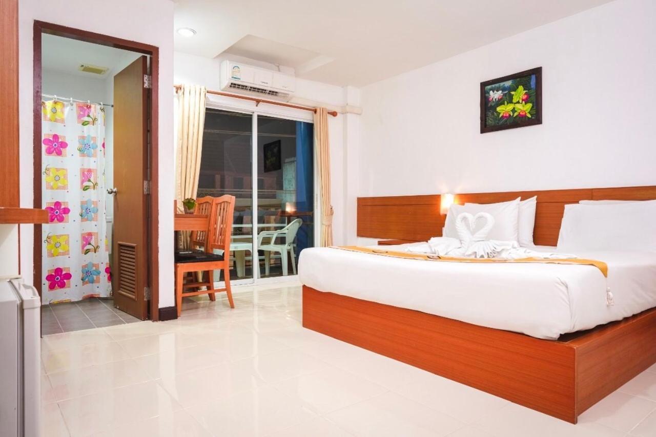 Neptuna Hotel Patong Экстерьер фото
