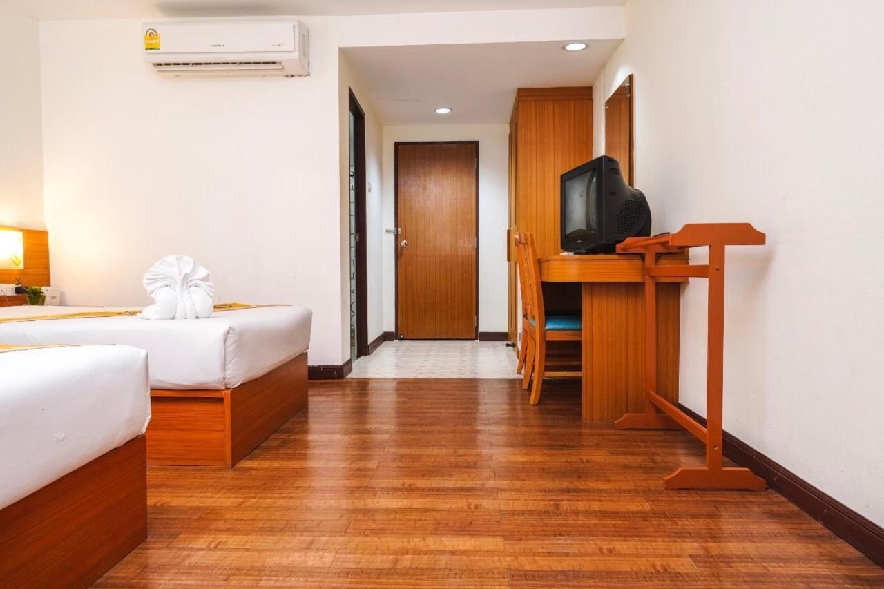 Neptuna Hotel Patong Экстерьер фото