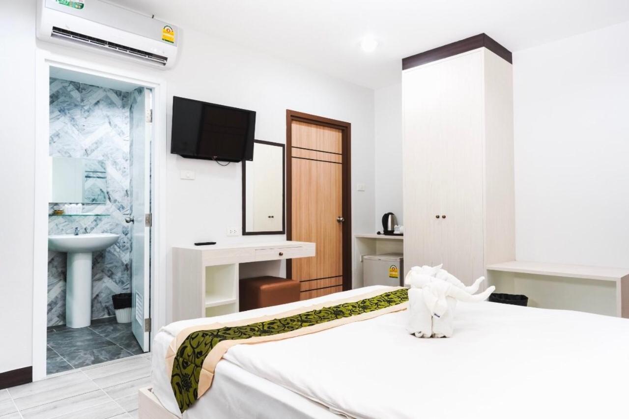 Neptuna Hotel Patong Экстерьер фото