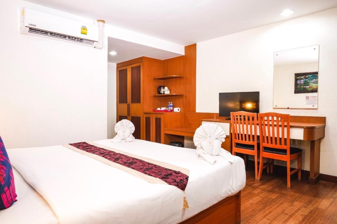Neptuna Hotel Patong Экстерьер фото