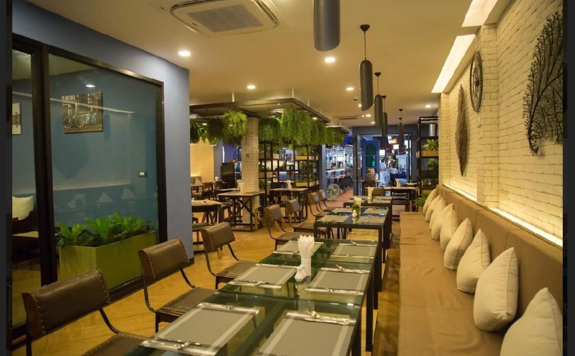 Neptuna Hotel Patong Экстерьер фото