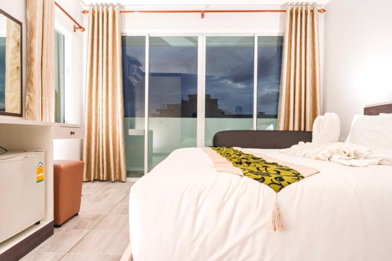 Neptuna Hotel Patong Экстерьер фото