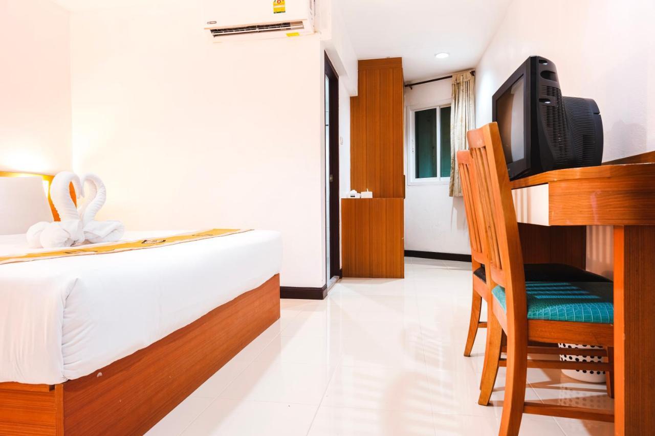 Neptuna Hotel Patong Экстерьер фото