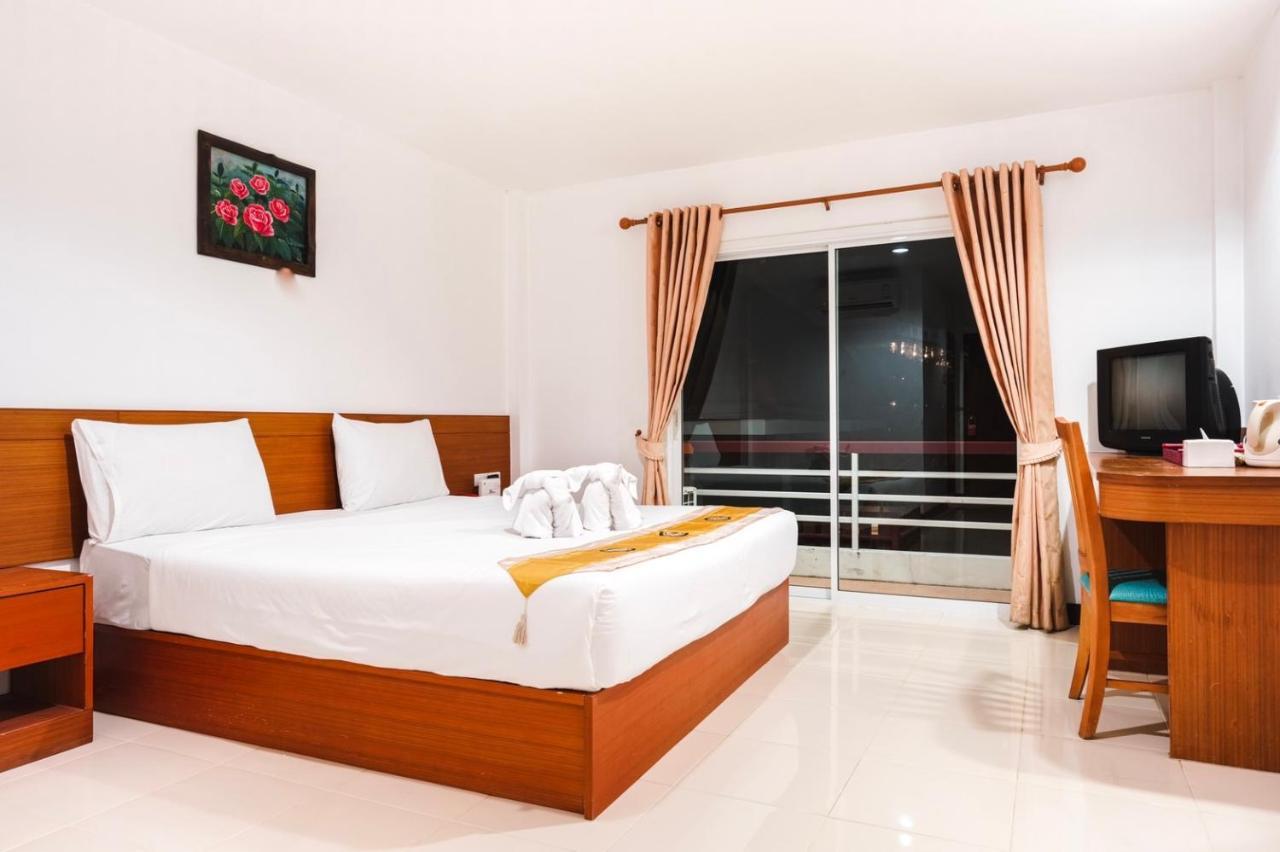 Neptuna Hotel Patong Экстерьер фото