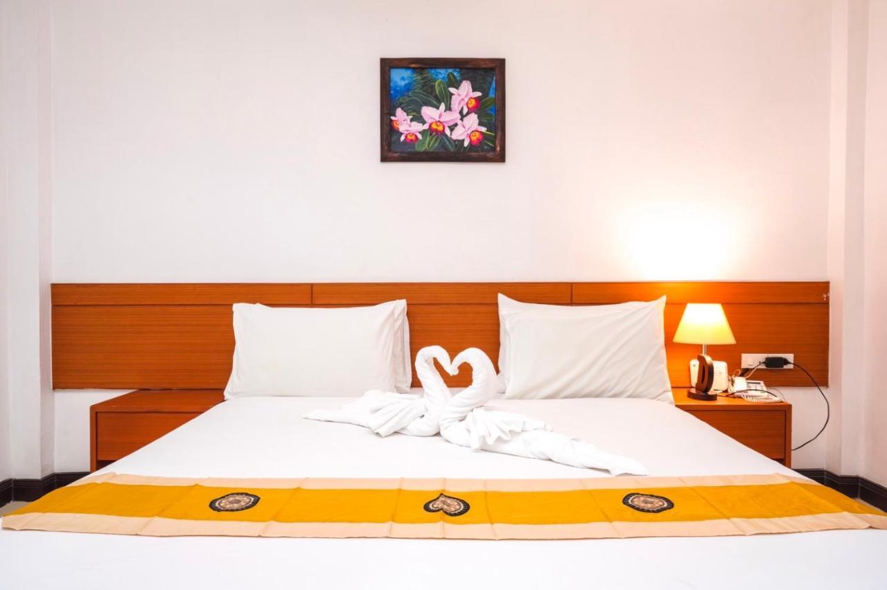 Neptuna Hotel Patong Экстерьер фото