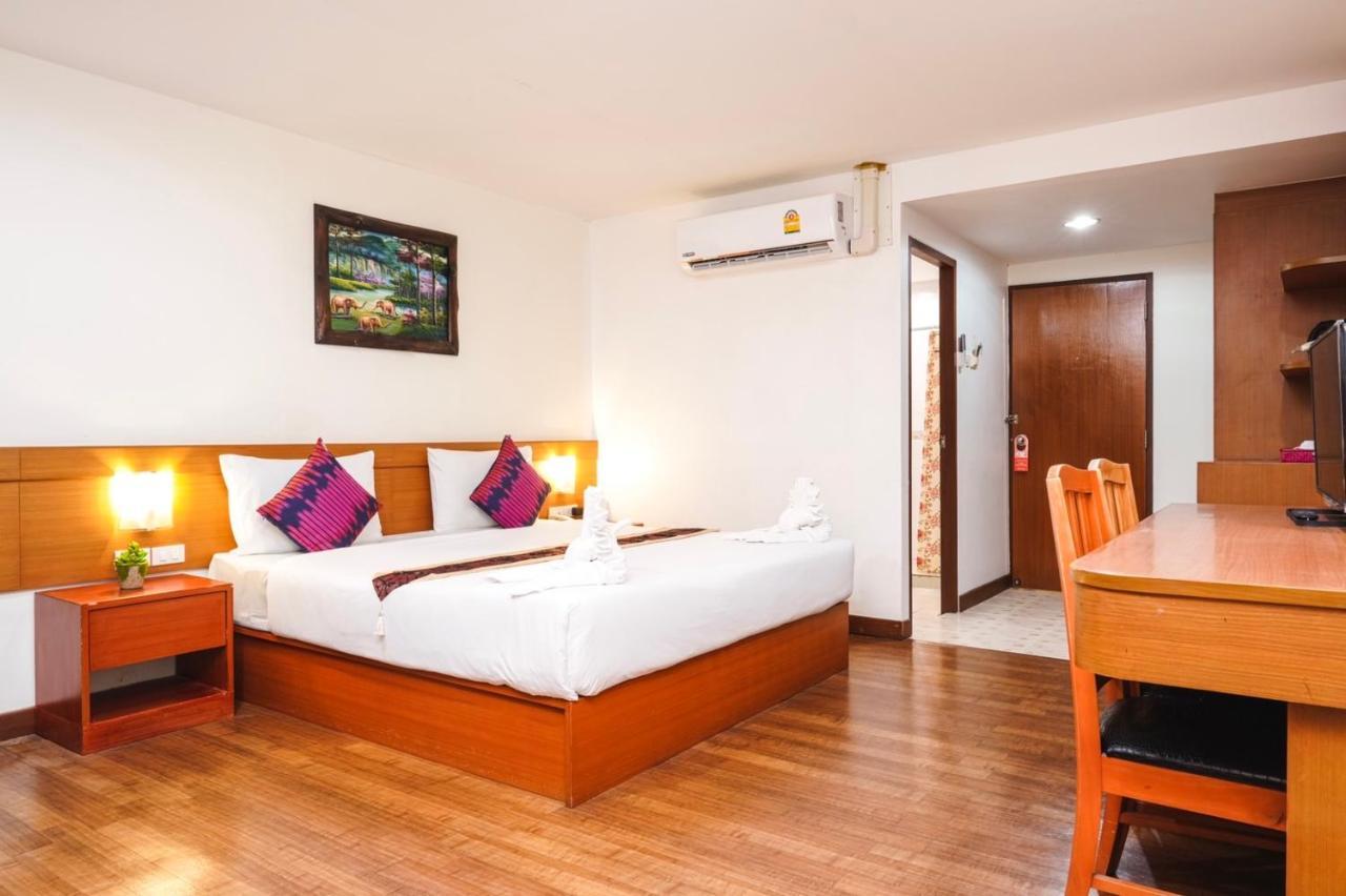 Neptuna Hotel Patong Экстерьер фото